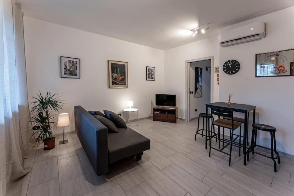 La Stella Del Lago Apartment Arona Exterior photo